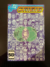 Crisis on Infinite Earths 5 9.8 NM+/M-  SIGNED George Perez on 1st PG