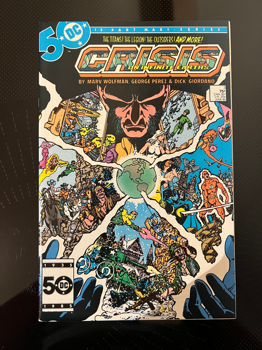 Crisis on Infinite Earths 3 9.6 SIGNED George Perez on 1st PG