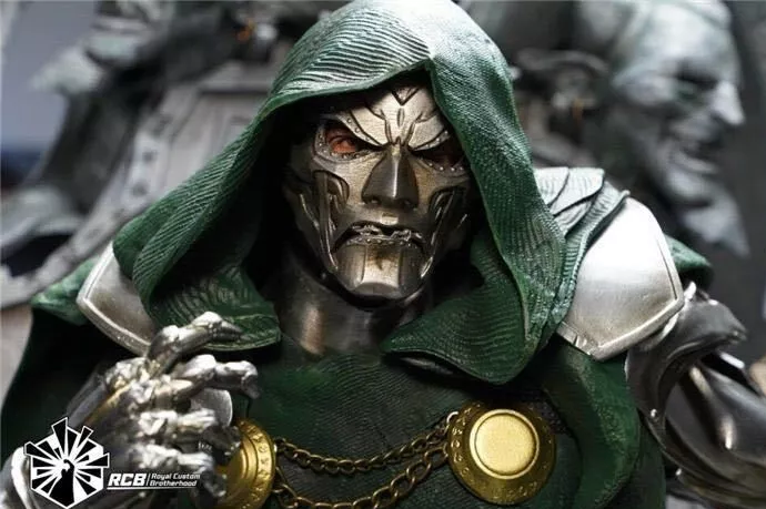 NEW RCB Dr. Doom on Throne Statue 1/4 SCALE CUSTOM SIDESHOW XM